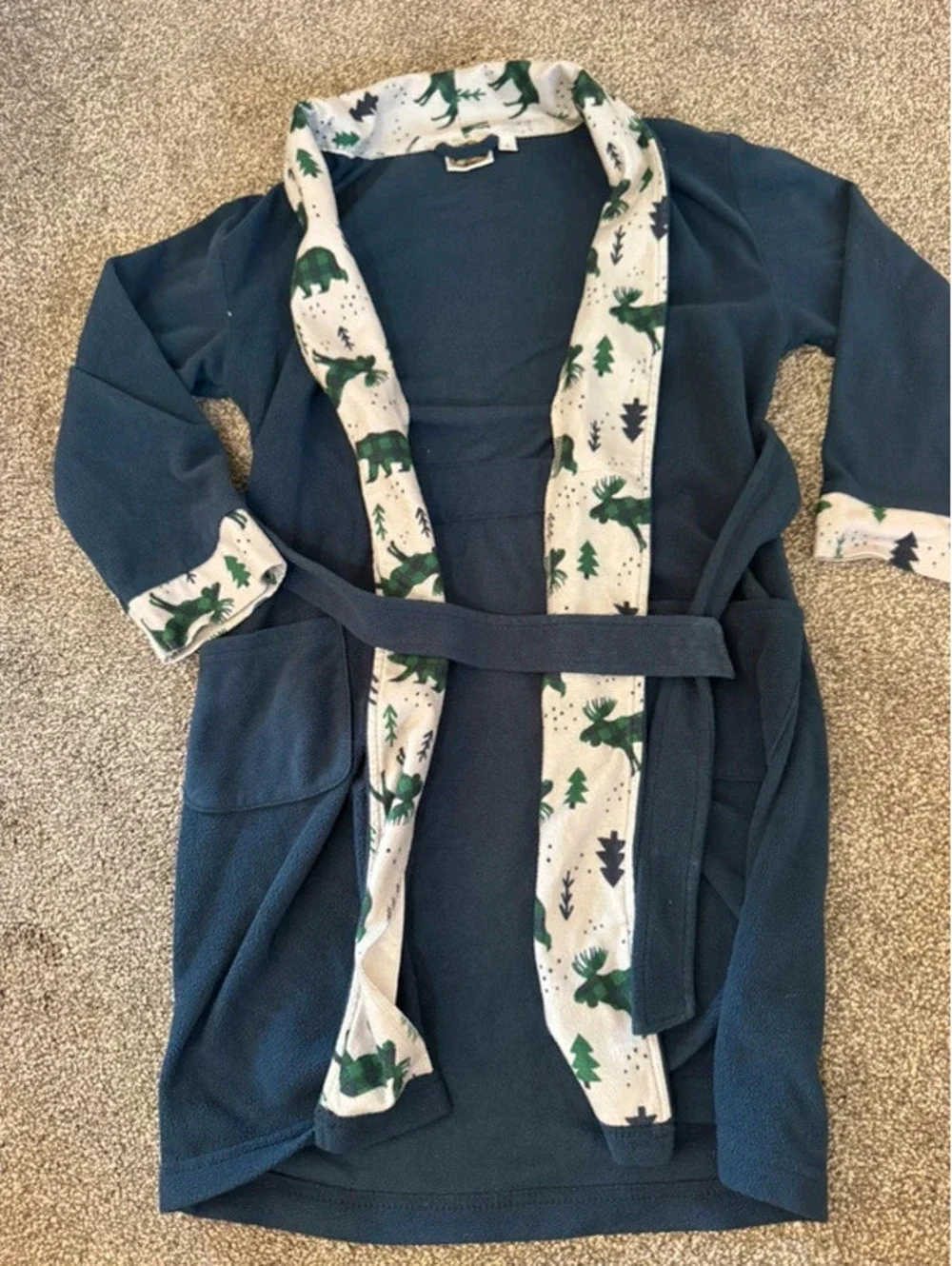 Boy’s 2 piece pajama set with robe bears moose size 6